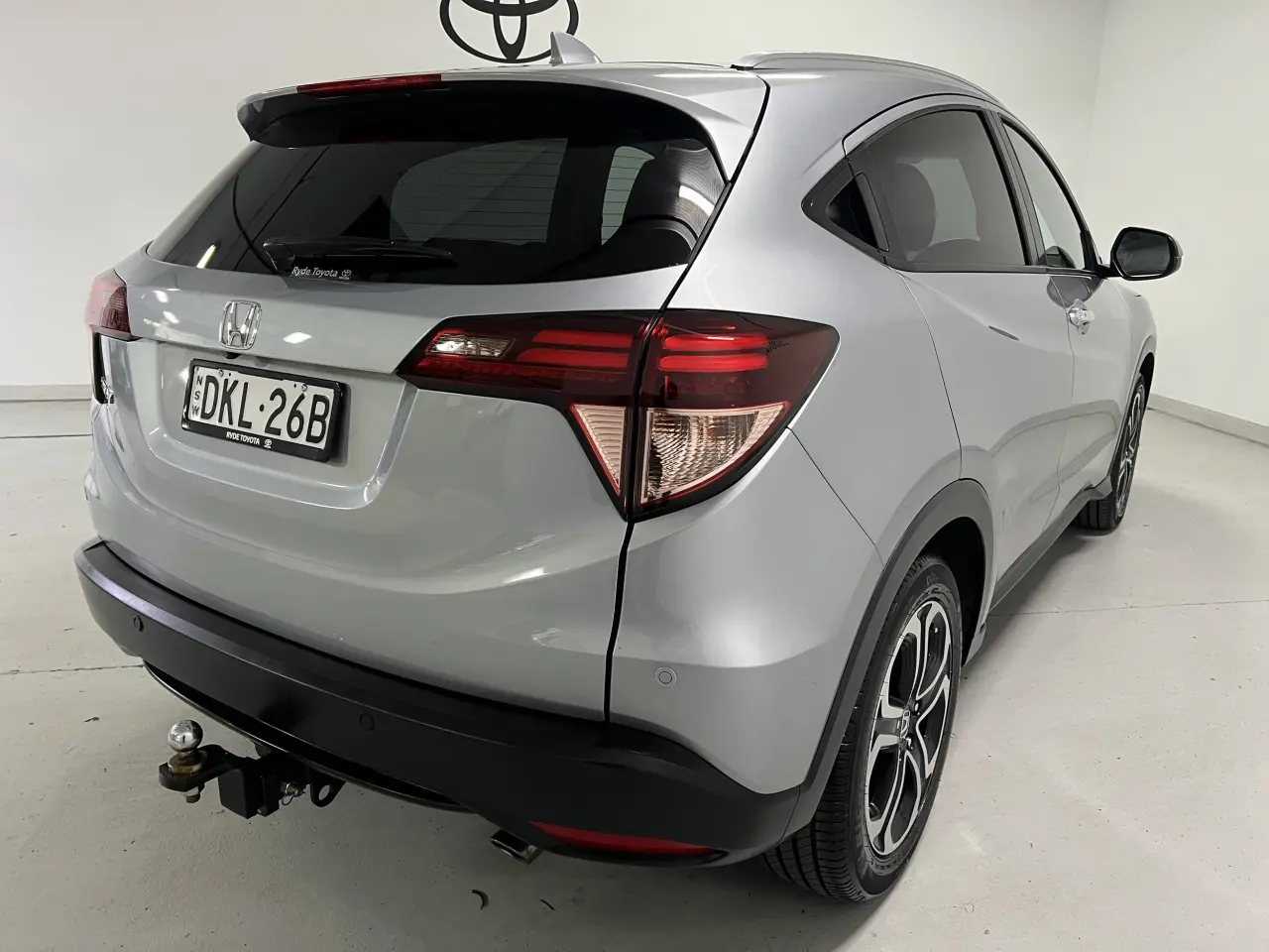 2016 HONDA HR-V Gallery Image 10