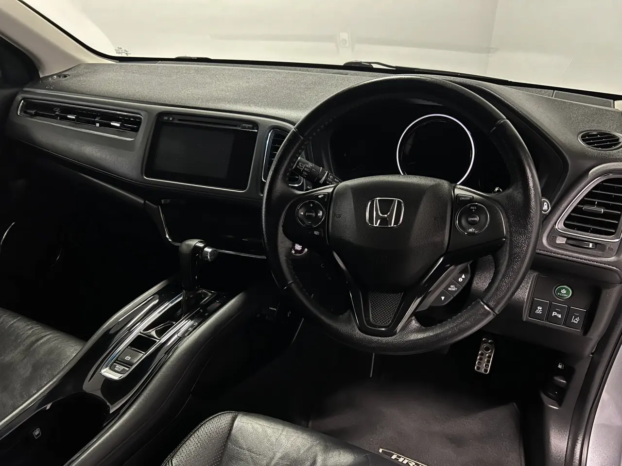 2016 HONDA HR-V Gallery Image 11
