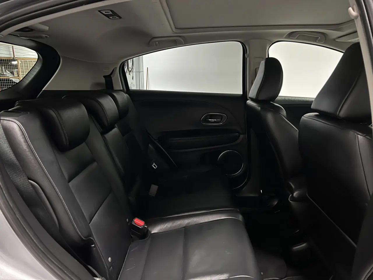 2016 HONDA HR-V Gallery Image 12