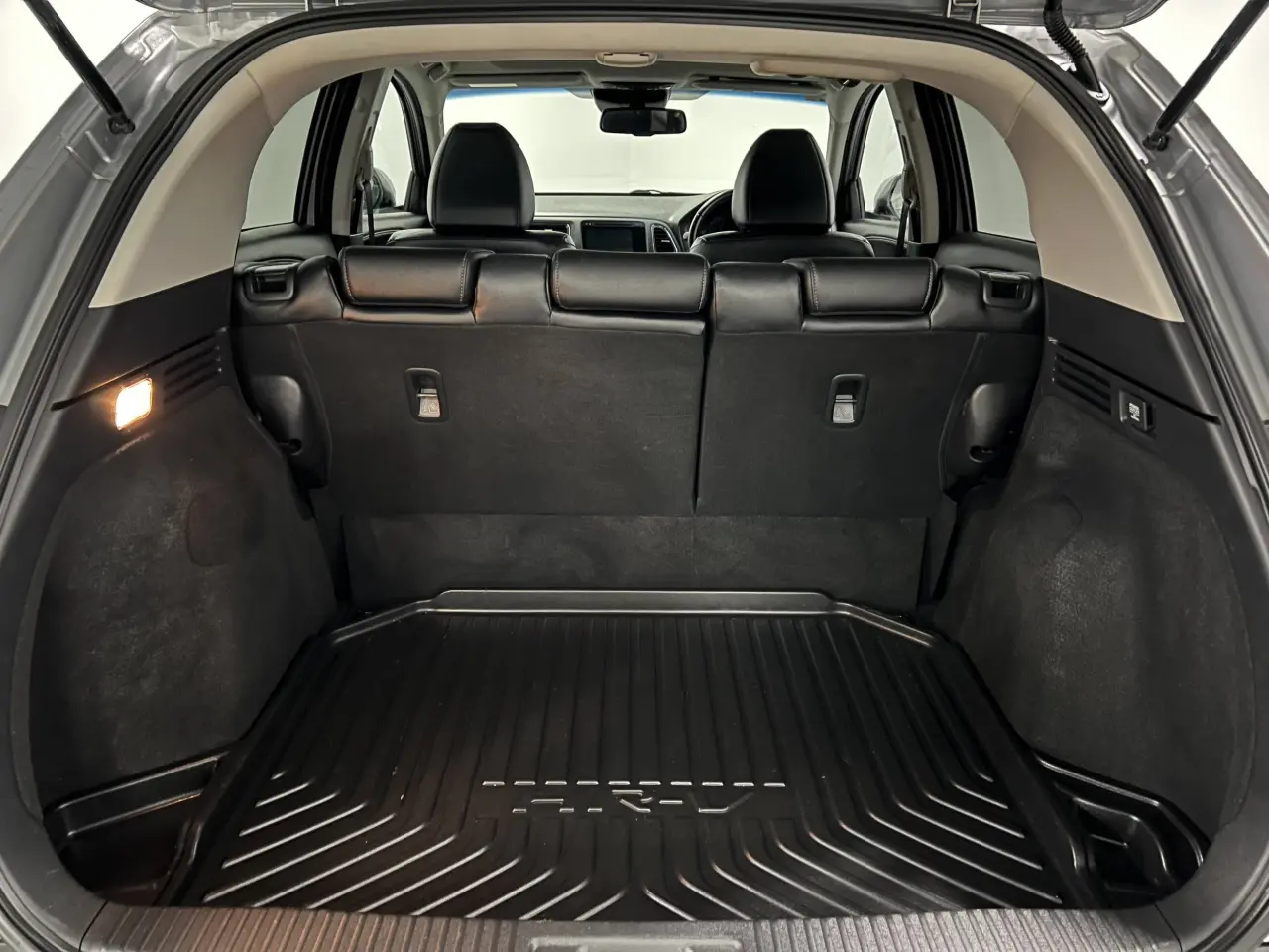 2016 HONDA HR-V Gallery Image 13