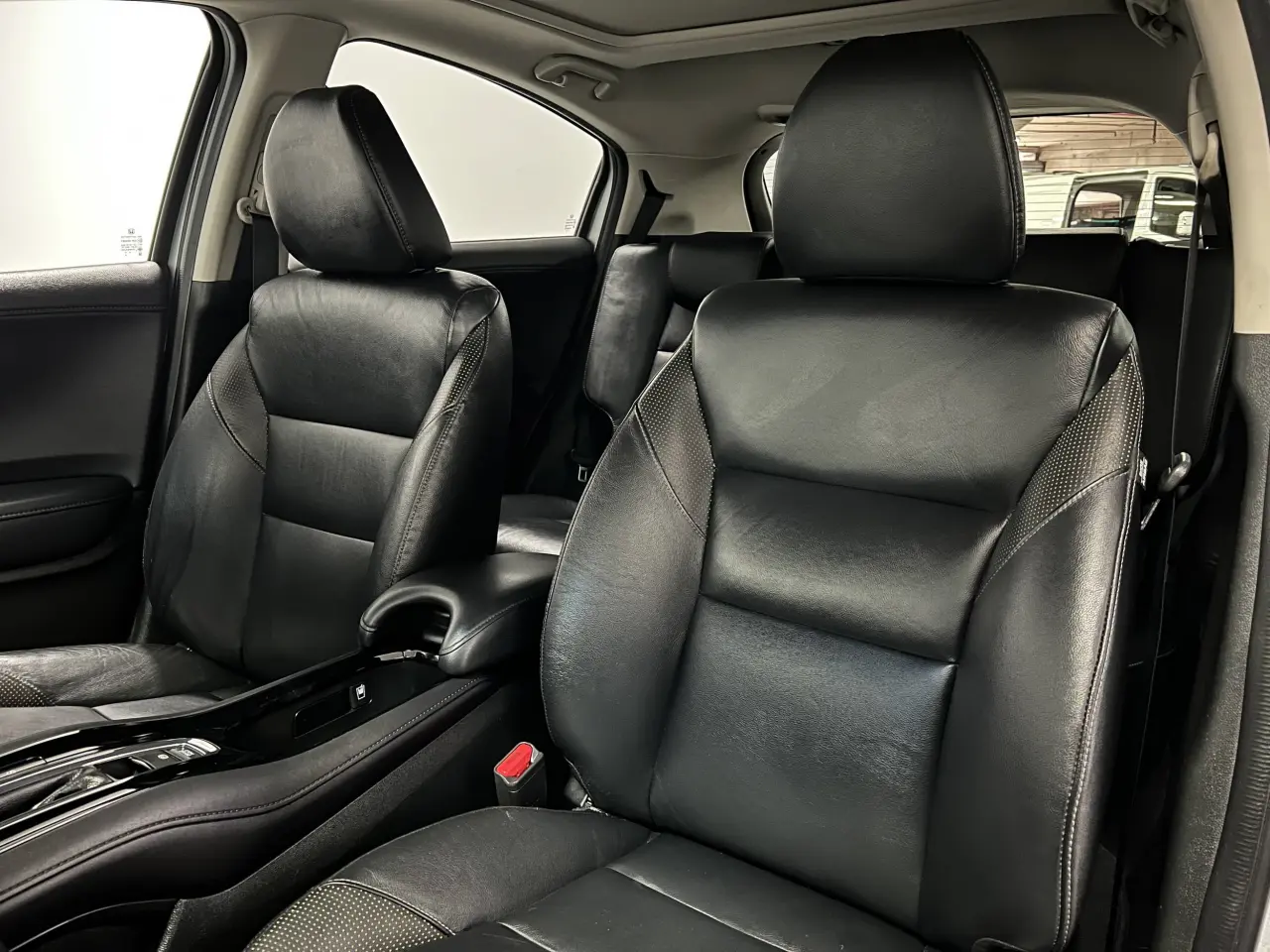 2016 HONDA HR-V Gallery Image 16