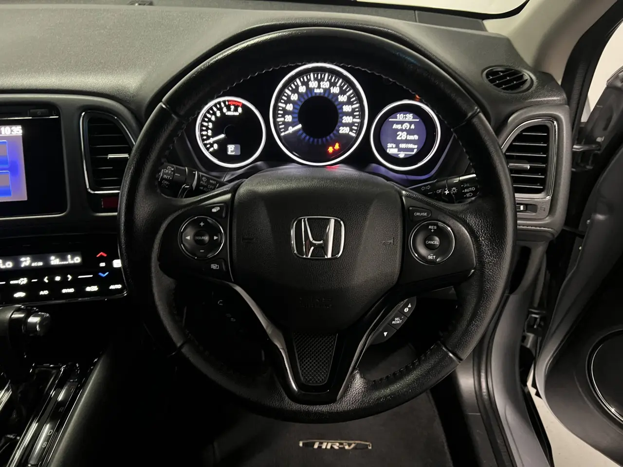2016 HONDA HR-V Gallery Image 17