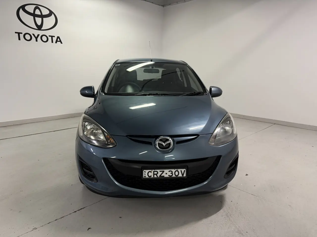 2014 MAZDA MAZDA2 Gallery Image 2