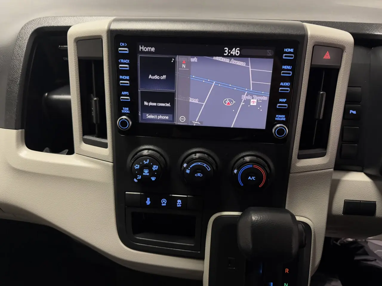 2020 TOYOTA HIACE Gallery Image 15