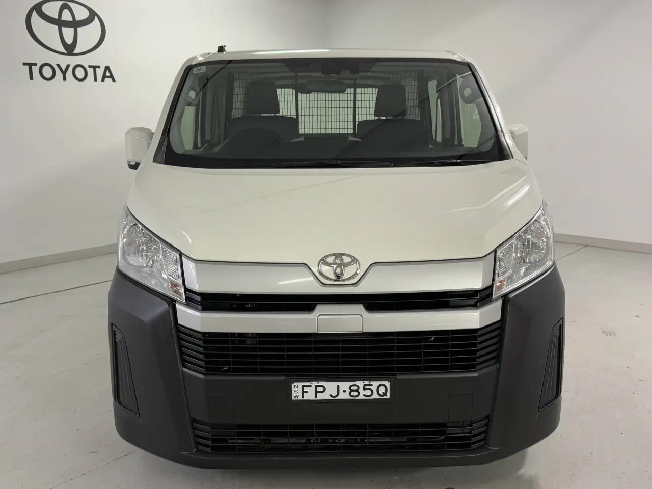 2020 TOYOTA HIACE Gallery Image 3