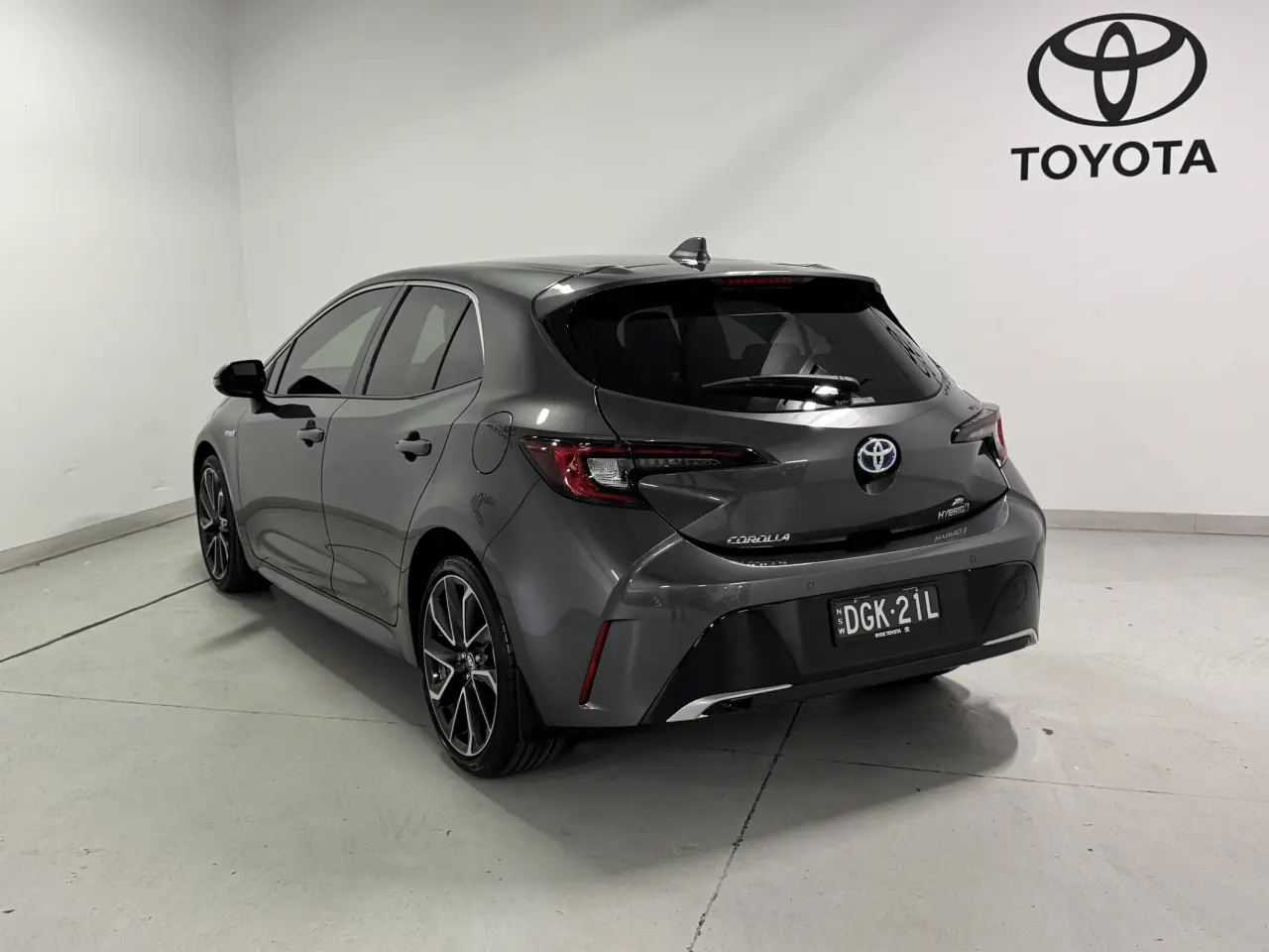2023 TOYOTA COROLLA Gallery Image 6