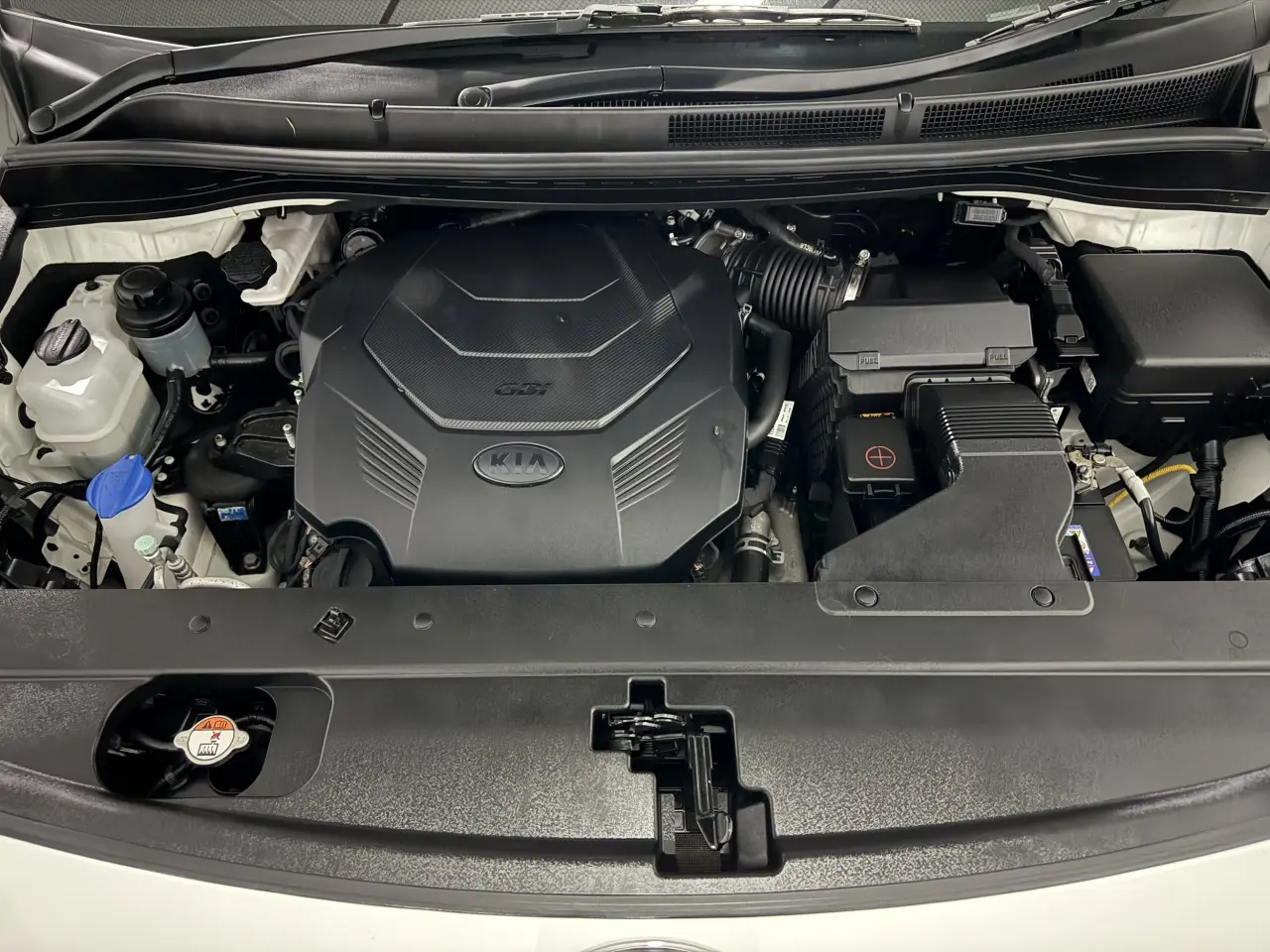2019 KIA CARNIVAL Gallery Image 21