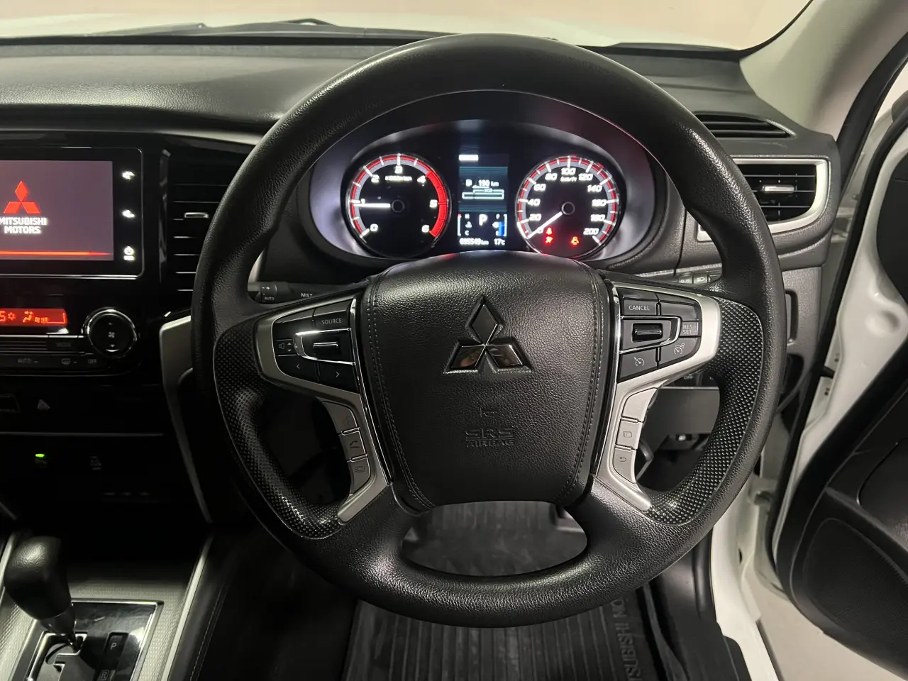 2021 MITSUBISHI TRITON Gallery Image 17