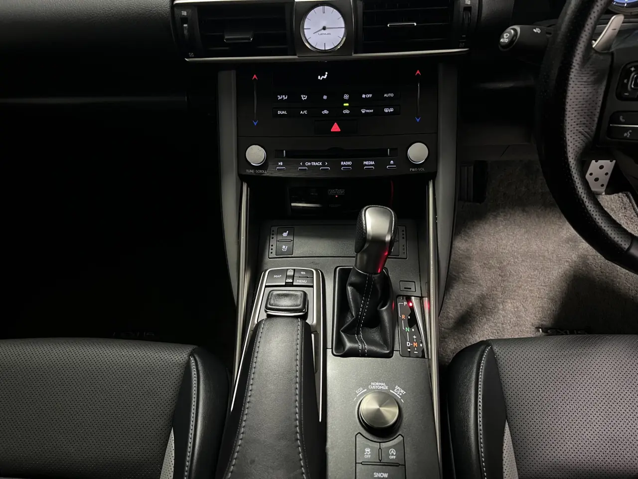 2020 LEXUS IS300 Gallery Image 20