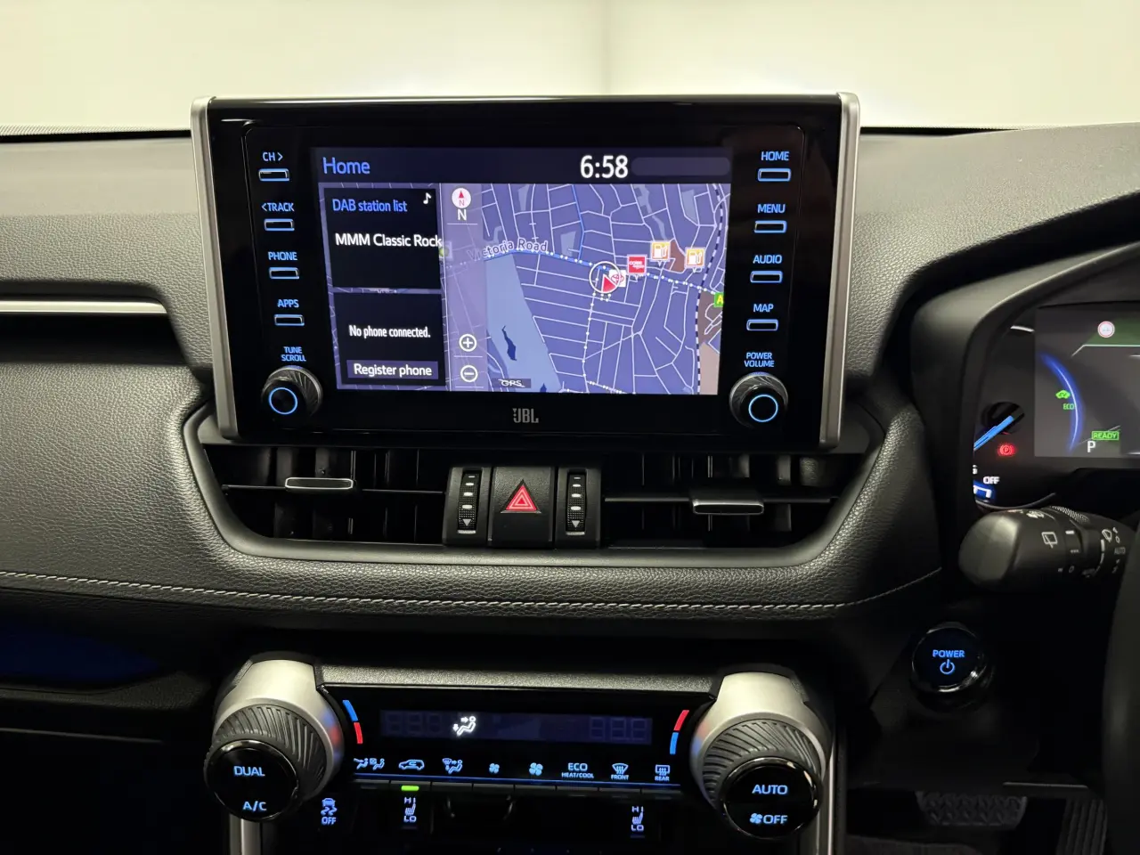 2021 TOYOTA RAV4 HYBRID Gallery Image 18