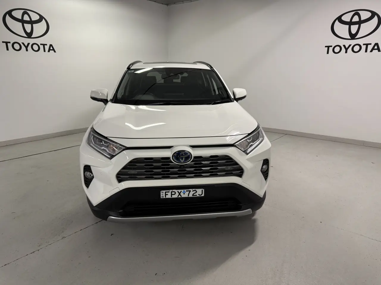 2021 TOYOTA RAV4 HYBRID Gallery Image 2