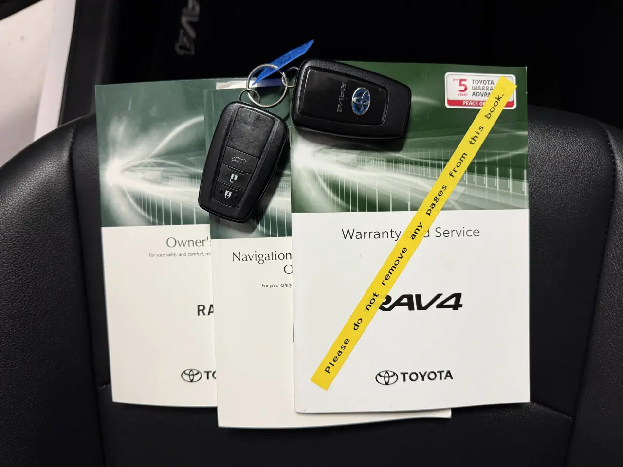 2021 TOYOTA RAV4 HYBRID Gallery Image 21