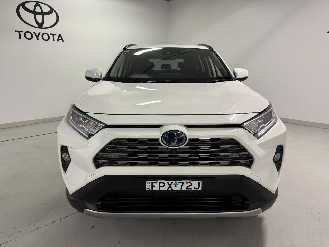2021 TOYOTA RAV4 HYBRID Gallery Image 3