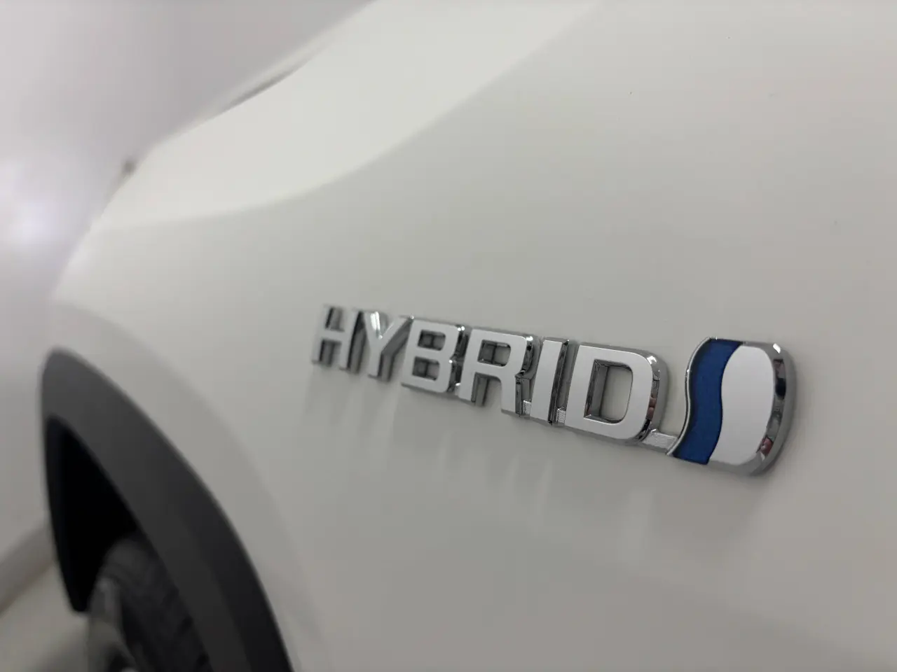 2021 TOYOTA RAV4 HYBRID Gallery Image 19
