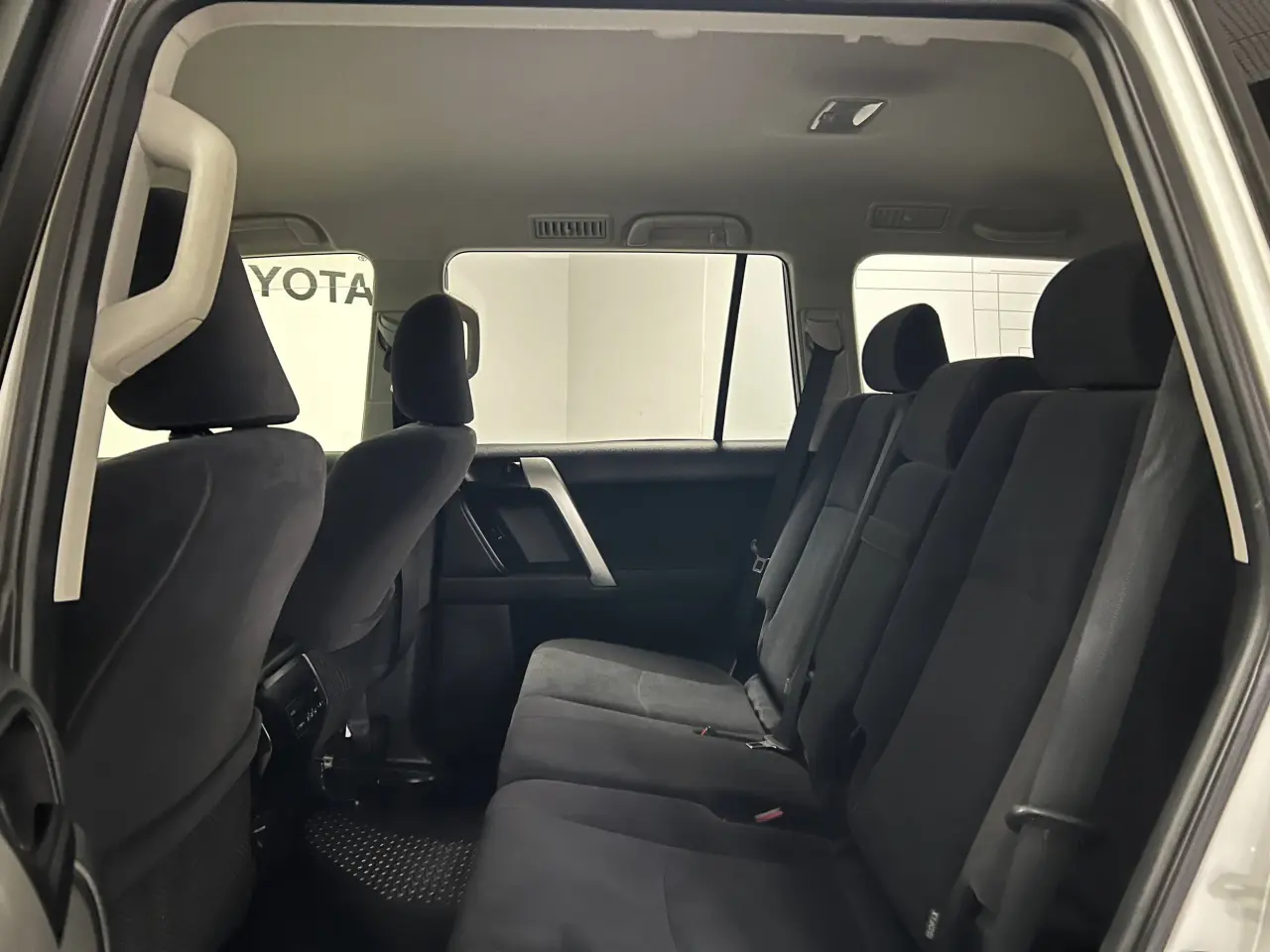 2019 TOYOTA PRADO Gallery Image 14