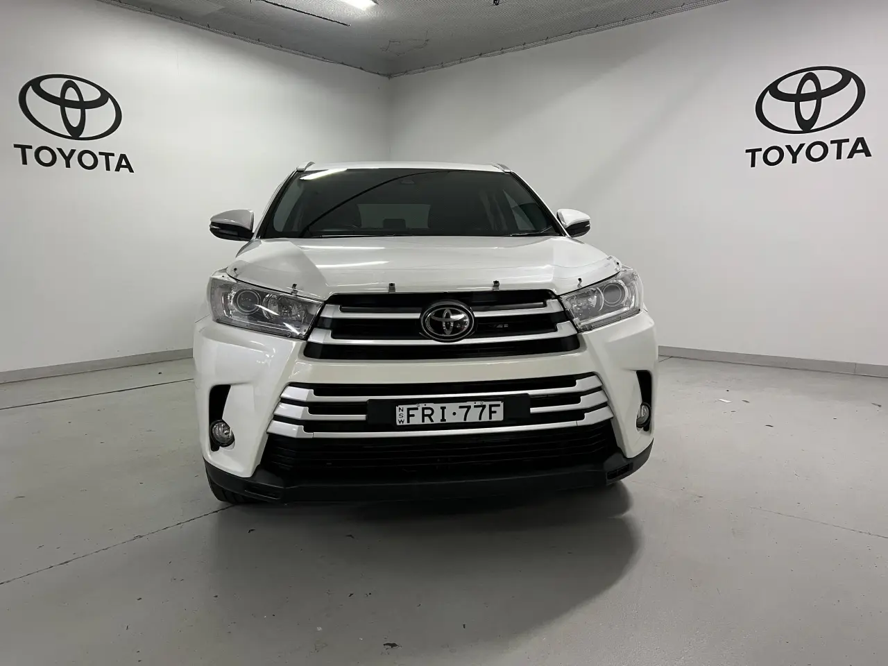 2019 TOYOTA KLUGER Gallery Image 2