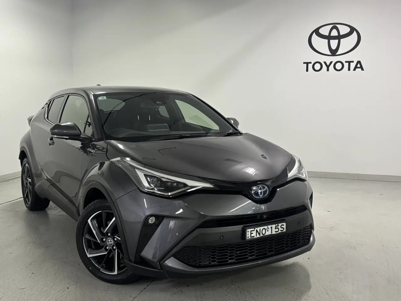 2021 TOYOTA C-HR HYBRID Gallery Image 1