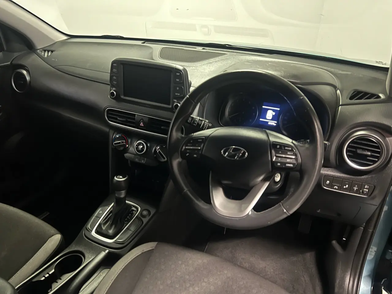 2018 HYUNDAI KONA Gallery Image 11