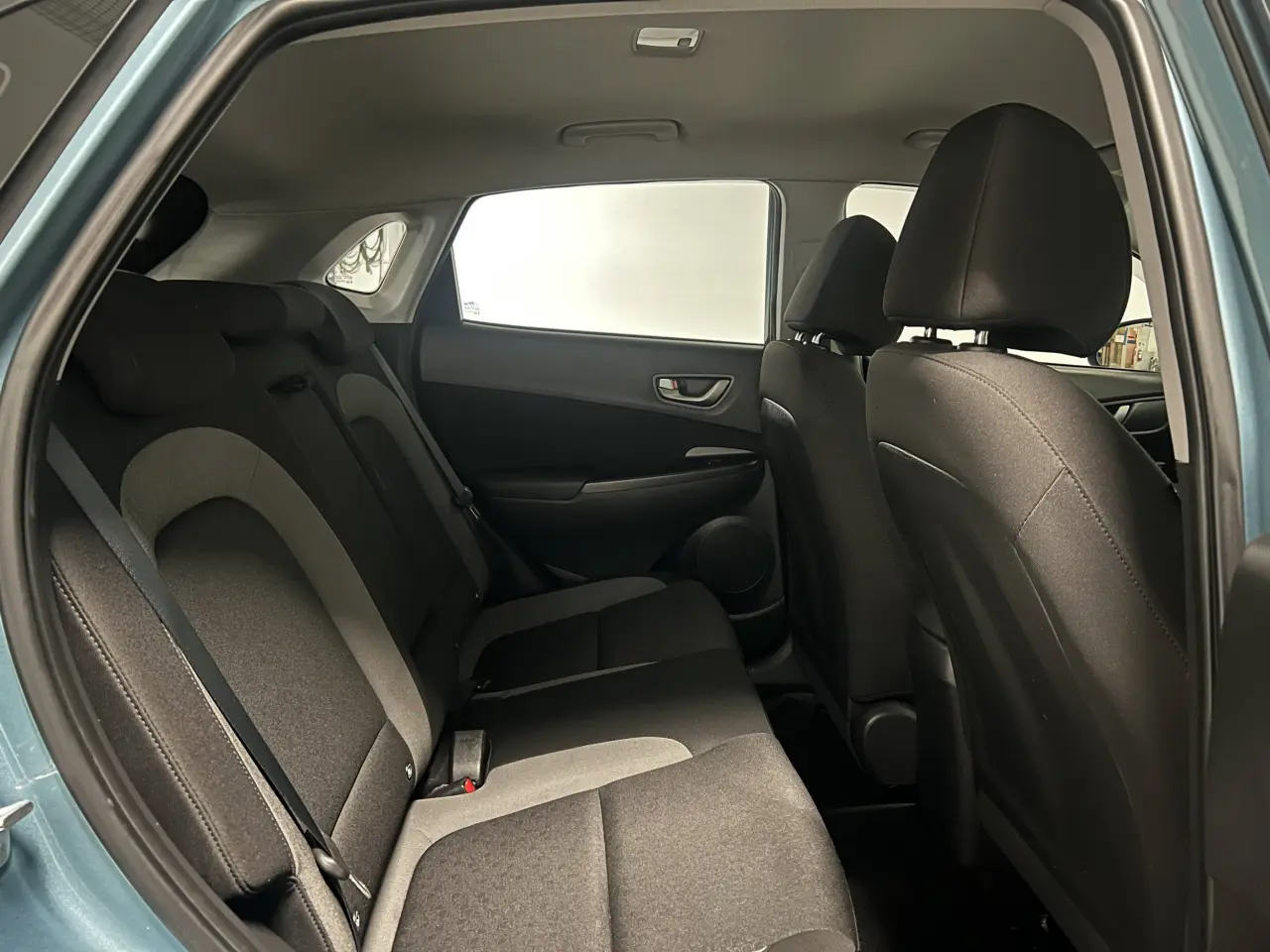 2018 HYUNDAI KONA Gallery Image 12