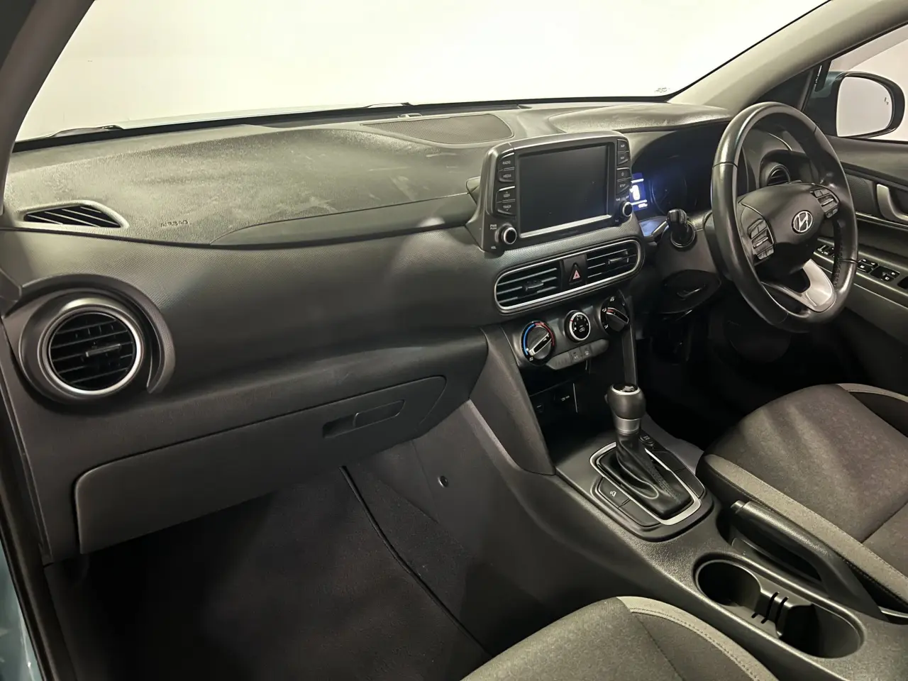 2018 HYUNDAI KONA Gallery Image 15