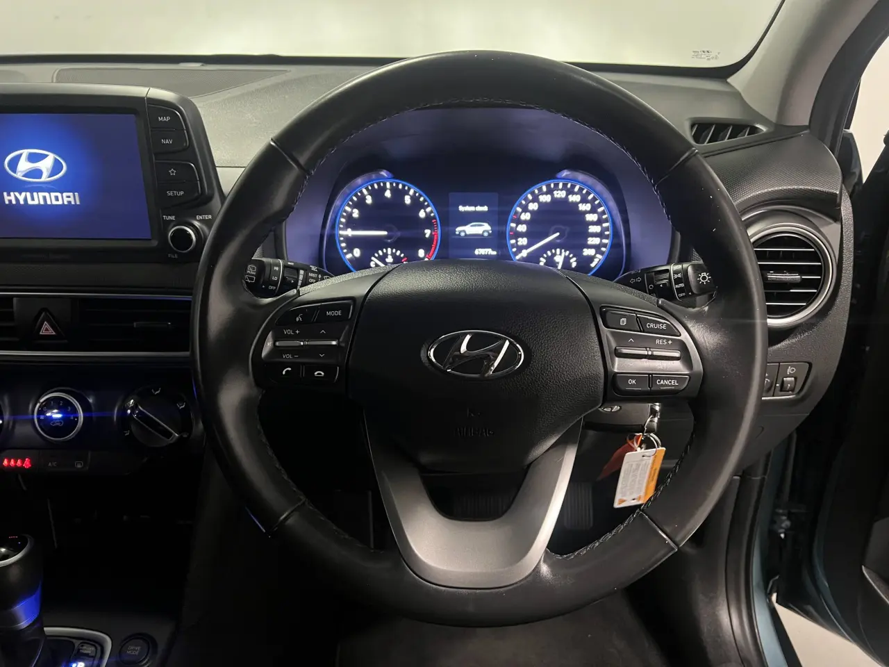 2018 HYUNDAI KONA Gallery Image 17
