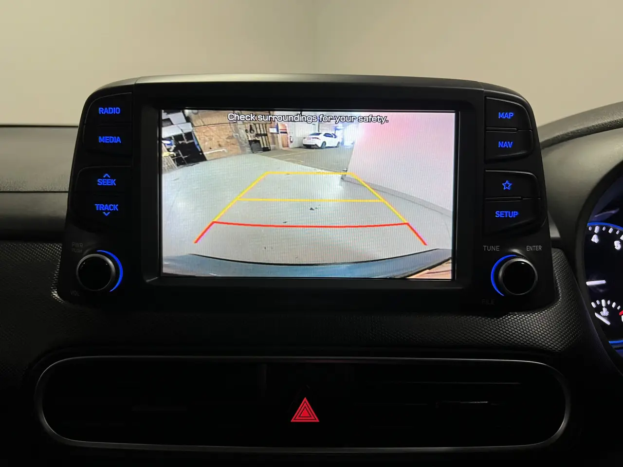 2018 HYUNDAI KONA Gallery Image 19