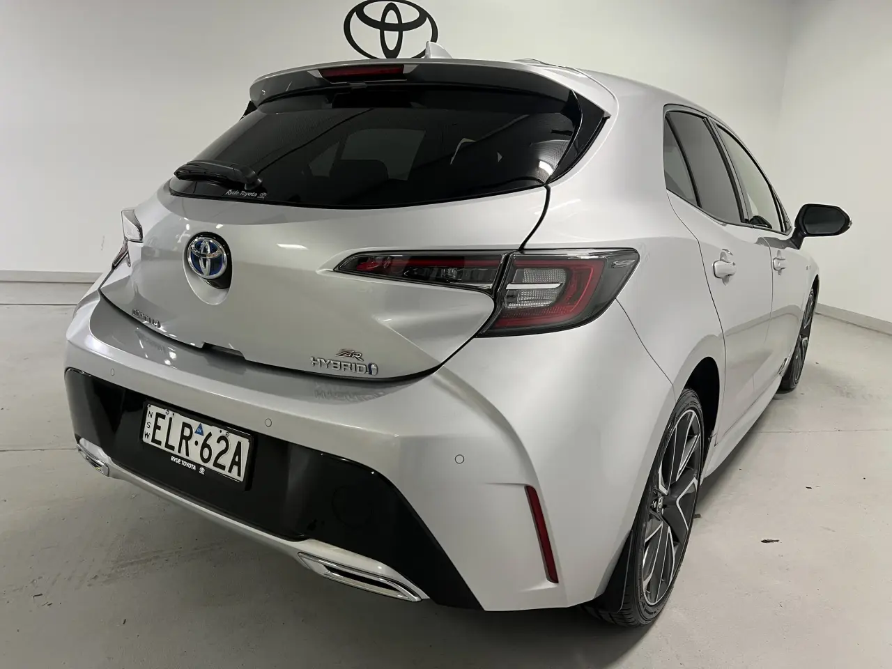2020 TOYOTA COROLLA Gallery Image 10