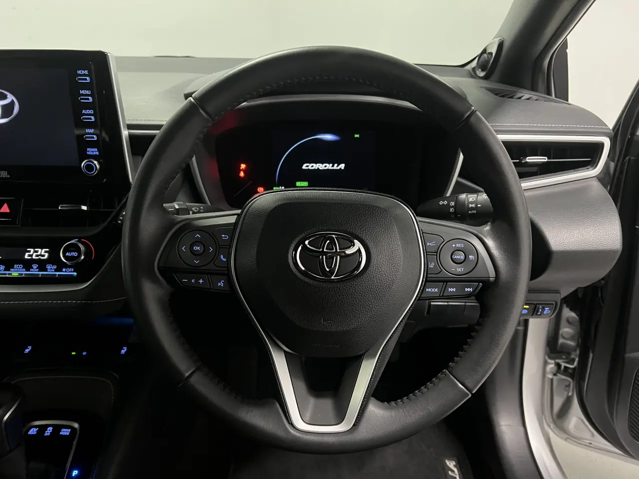 2020 TOYOTA COROLLA Gallery Image 17