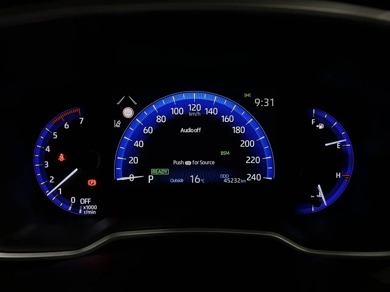 2020 TOYOTA COROLLA Gallery Image 18