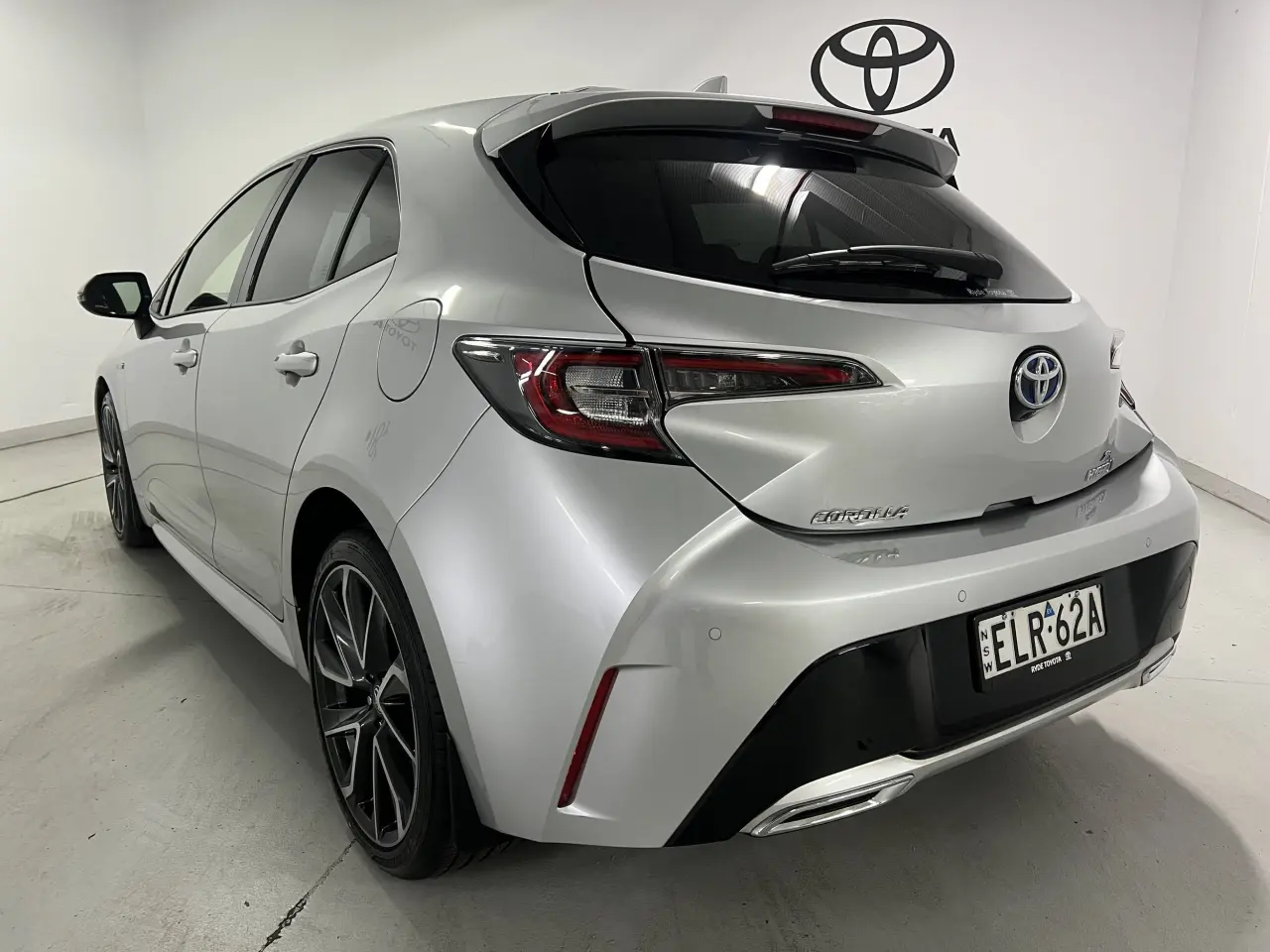 2020 TOYOTA COROLLA Gallery Image 8