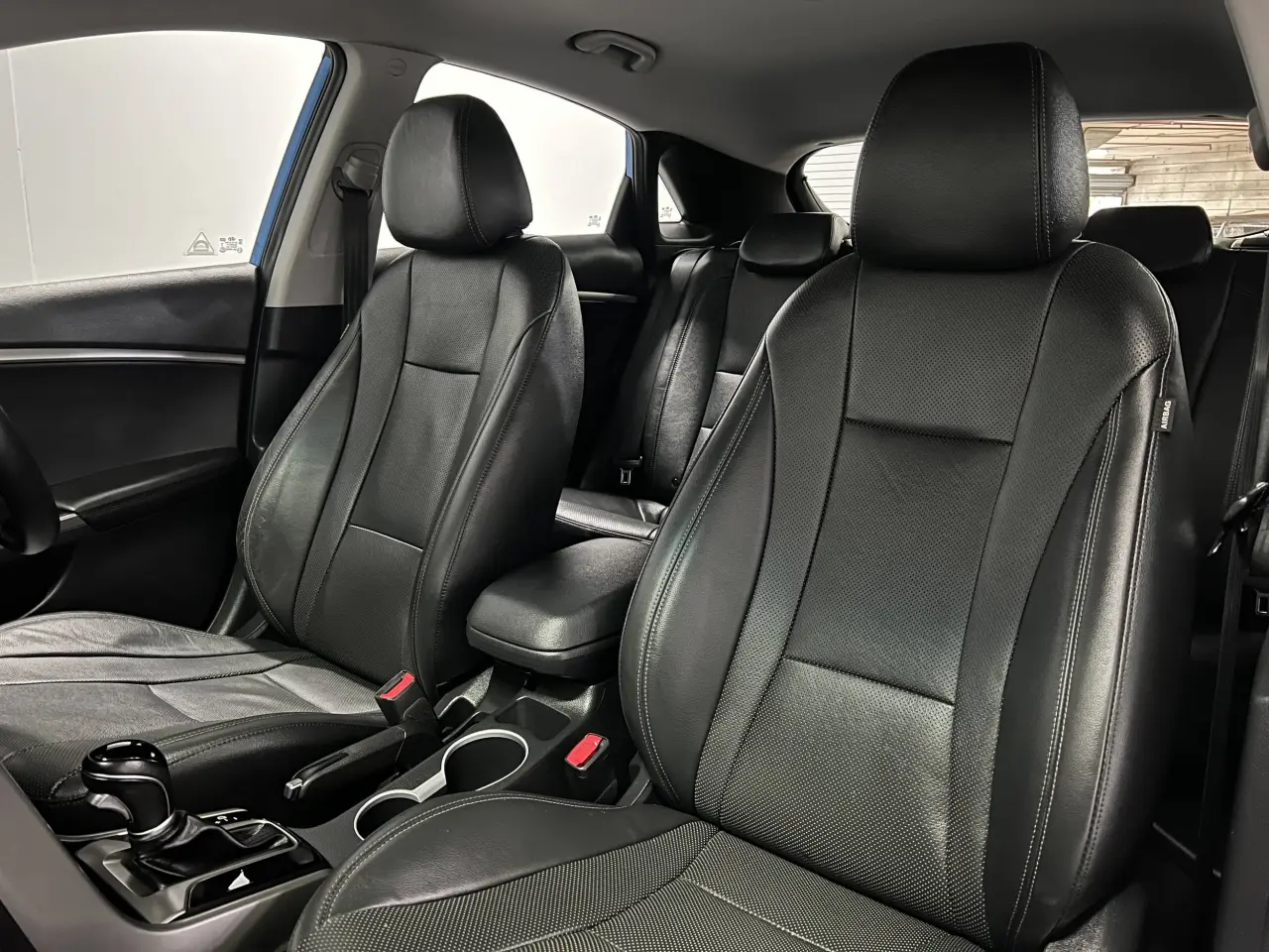 2016 HYUNDAI I30 Gallery Image 15