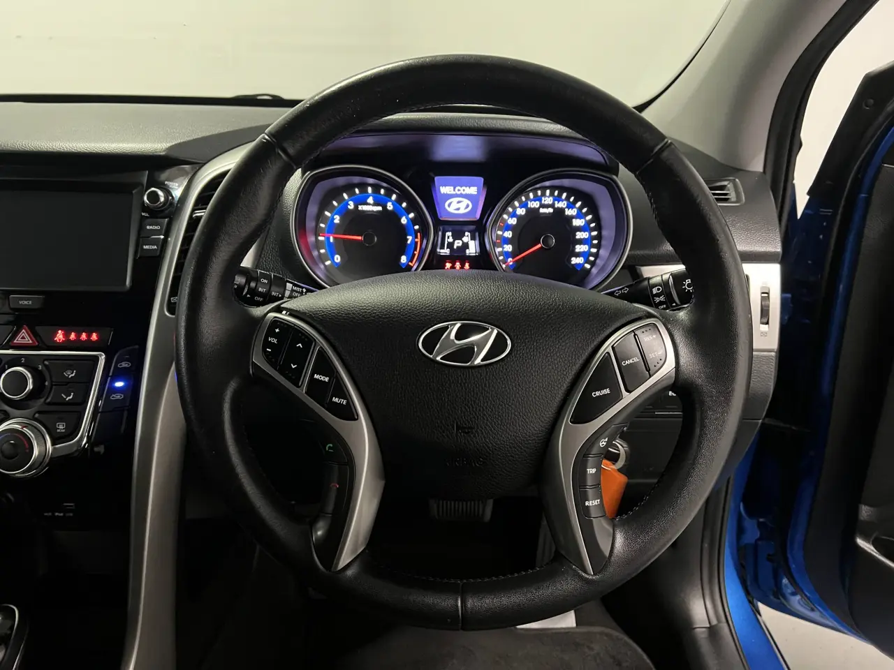 2016 HYUNDAI I30 Gallery Image 16