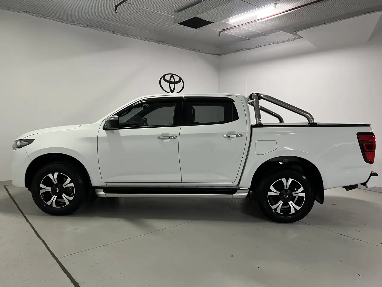 2020 MAZDA BT-50 Gallery Image 9
