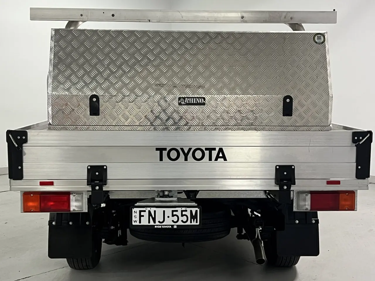 2024 TOYOTA HILUX Gallery Image 7