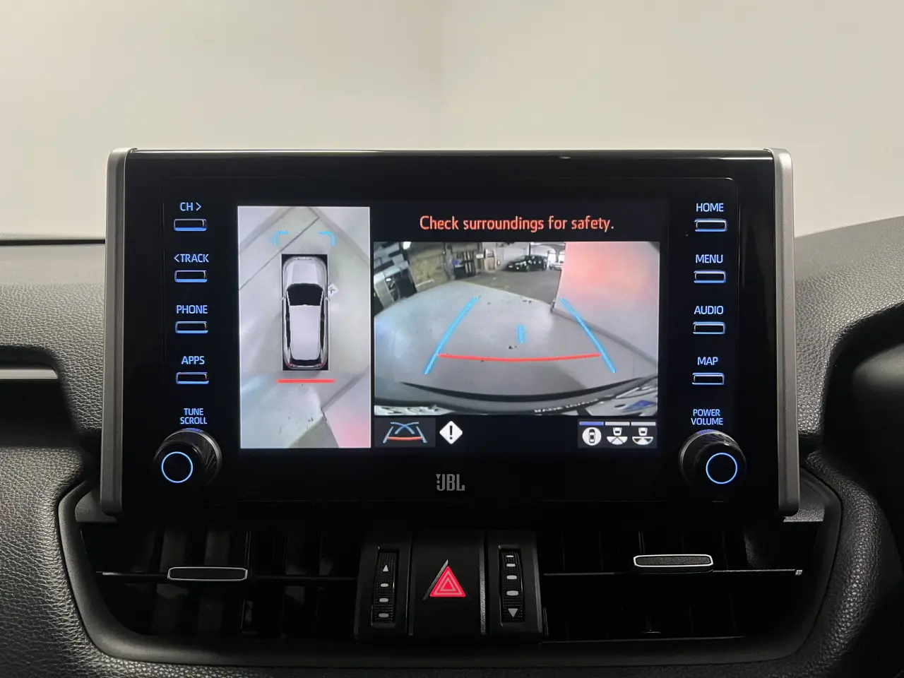 2020 TOYOTA RAV4 HYBRID Gallery Image 19