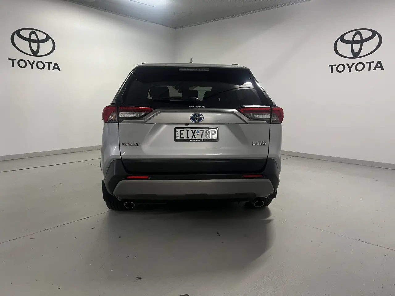 2020 TOYOTA RAV4 HYBRID Gallery Image 6