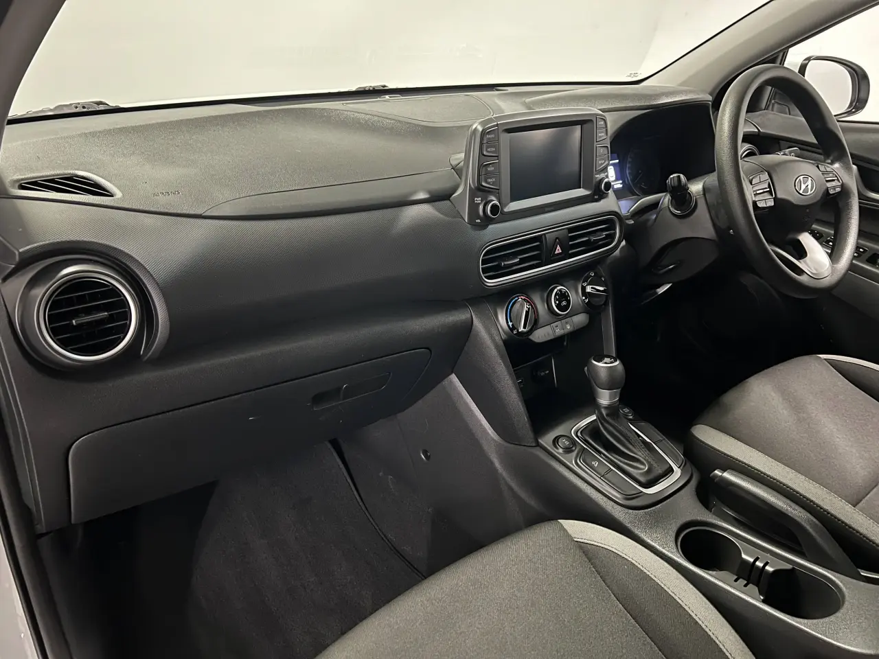 2020 HYUNDAI KONA Gallery Image 14