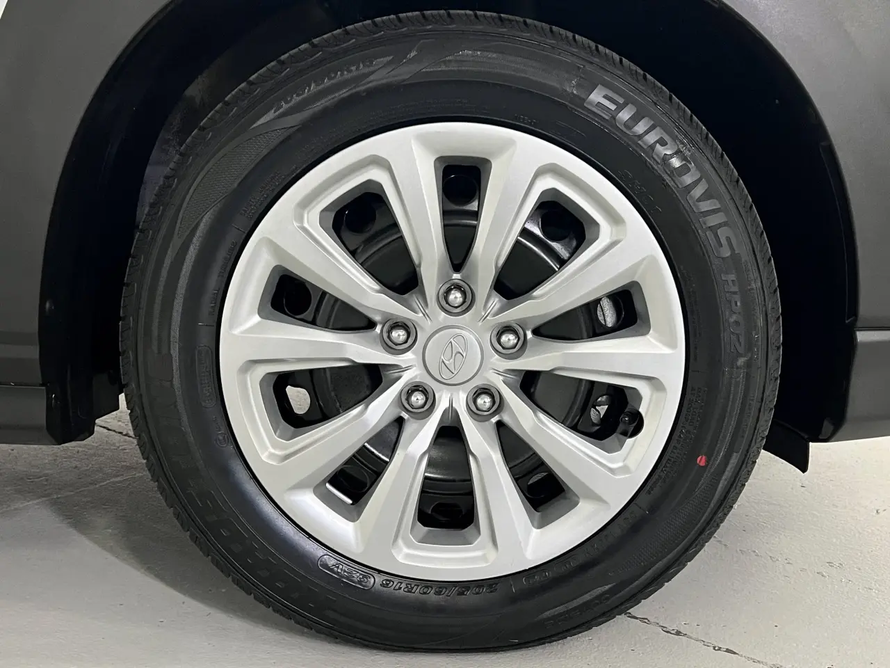 2020 HYUNDAI KONA Gallery Image 5