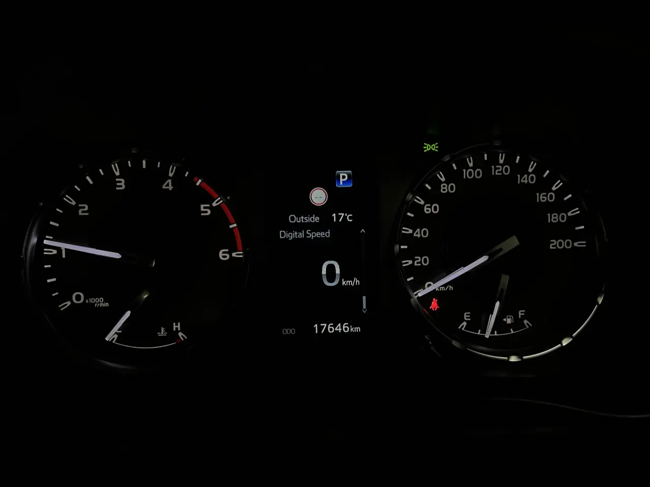 2024 TOYOTA HILUX Gallery Image 18