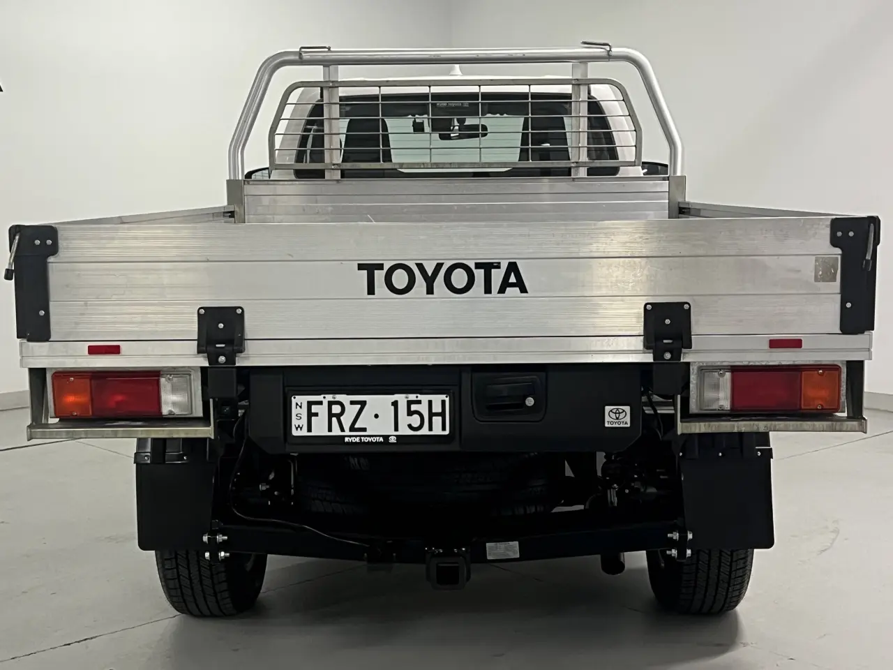 2024 TOYOTA HILUX Gallery Image 7