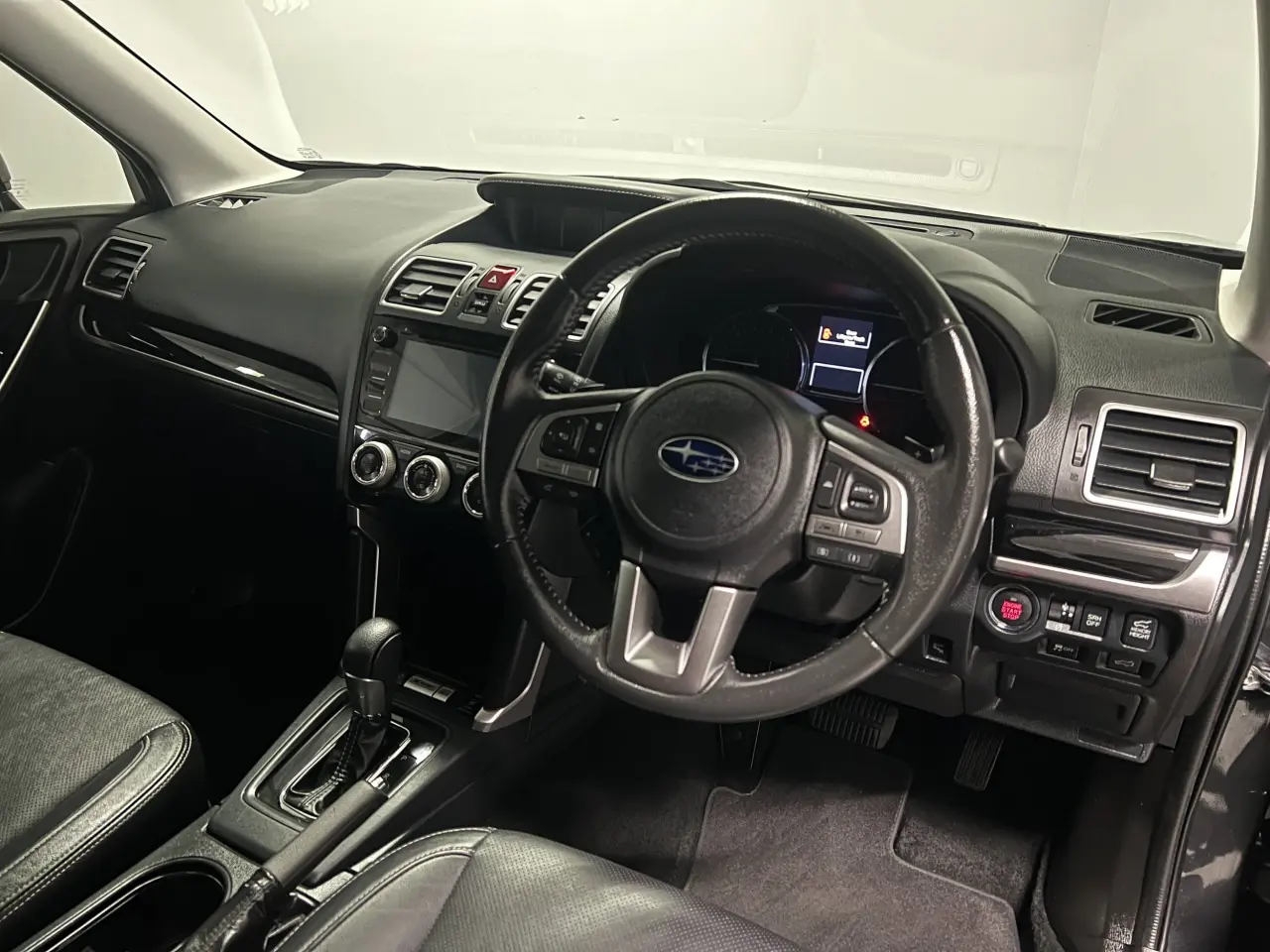 2018 SUBARU FORESTER Gallery Image 10