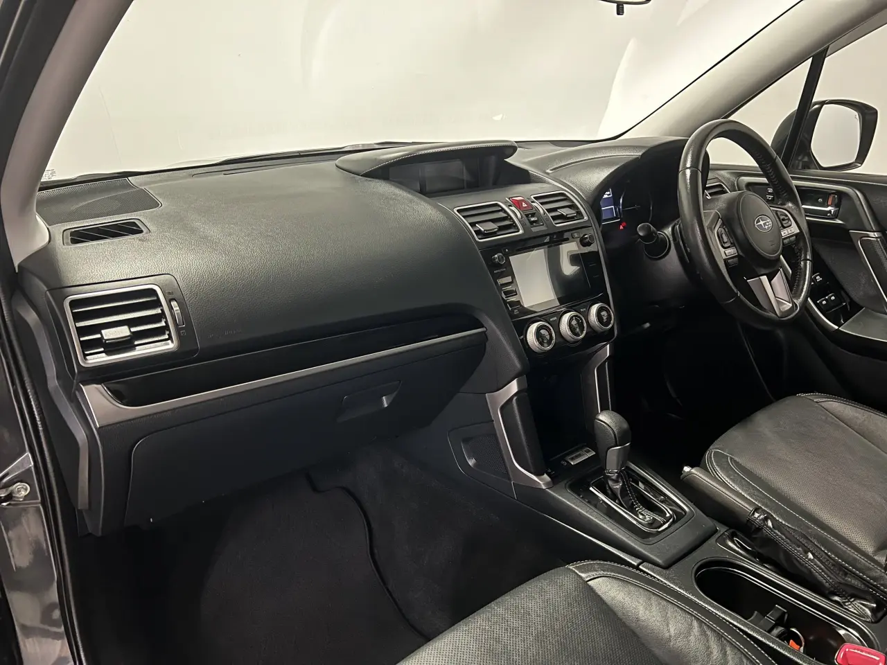 2018 SUBARU FORESTER Gallery Image 15