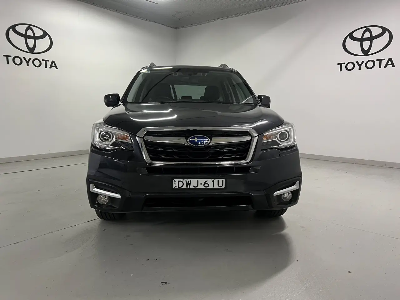 2018 SUBARU FORESTER Gallery Image 2