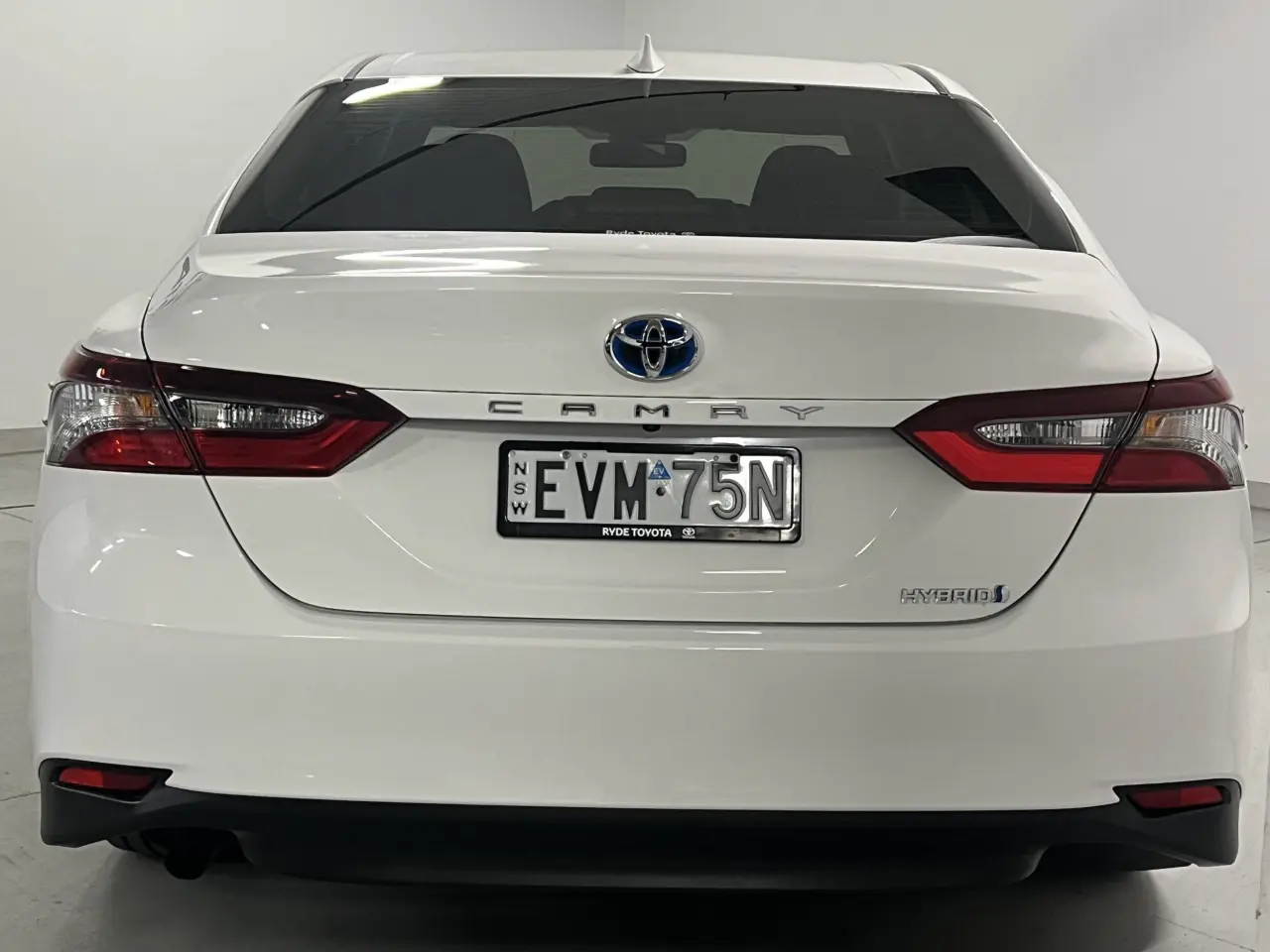 2022 TOYOTA CAMRY HYBRID Gallery Image 7