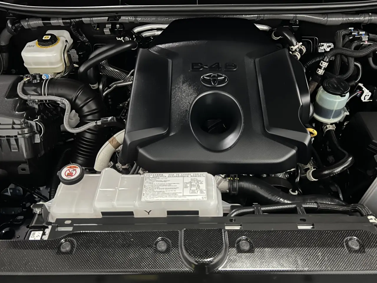 2023 TOYOTA PRADO Gallery Image 19