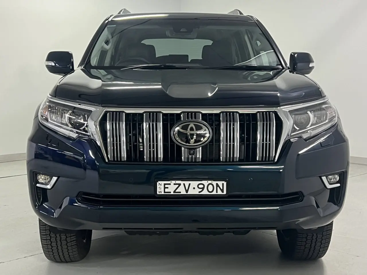 2023 TOYOTA PRADO Gallery Image 3