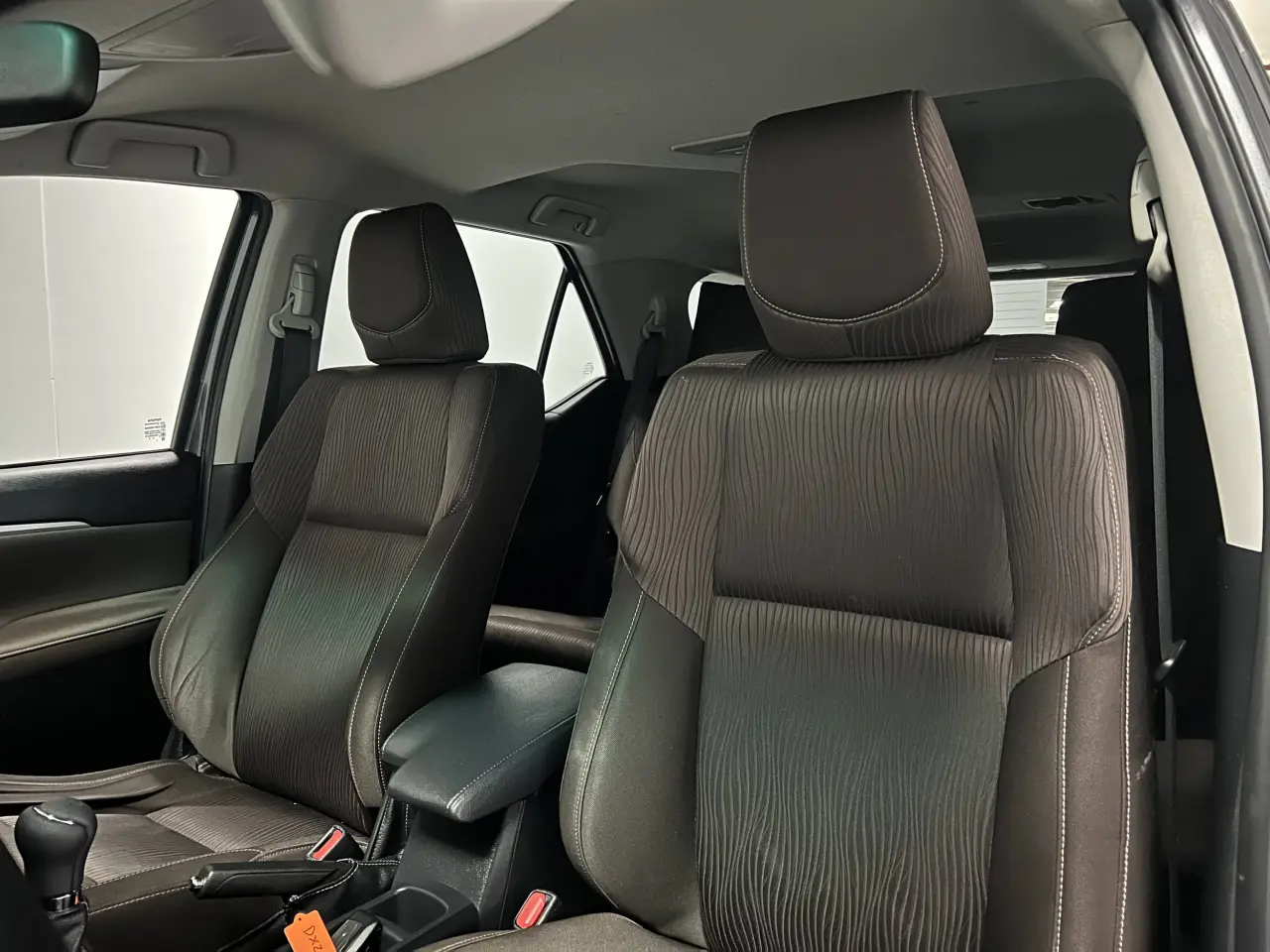 2016 TOYOTA FORTUNER Gallery Image 16