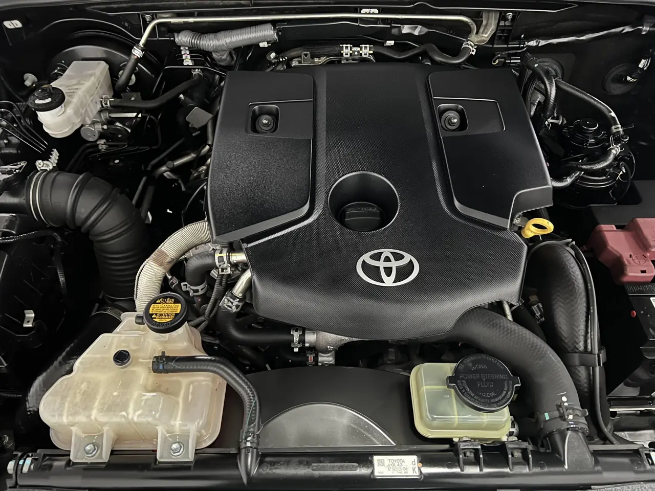 2016 TOYOTA FORTUNER Gallery Image 21