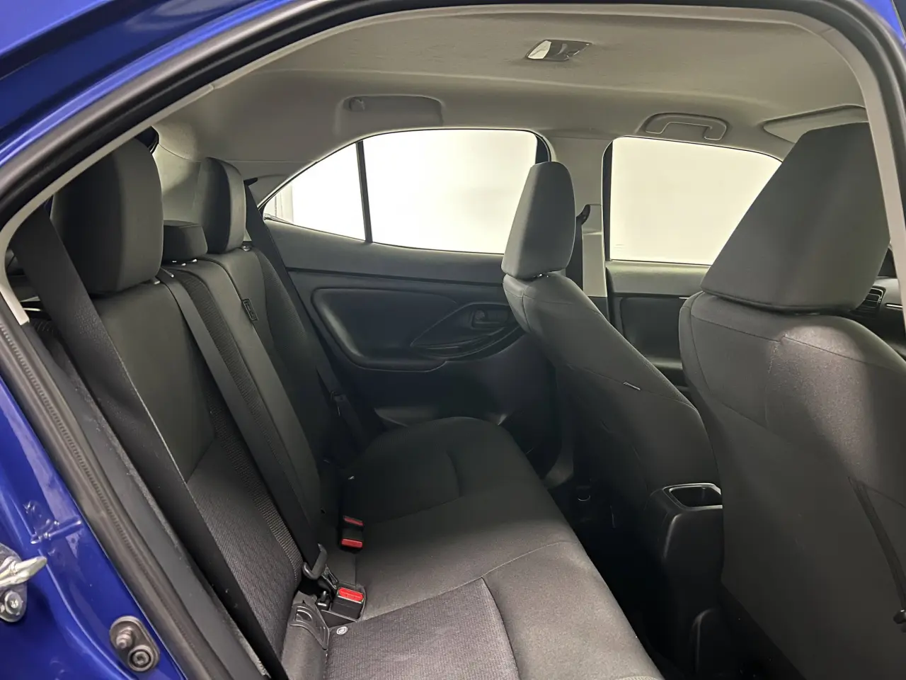 2023 TOYOTA YARIS CROSS HYBRID Gallery Image 11