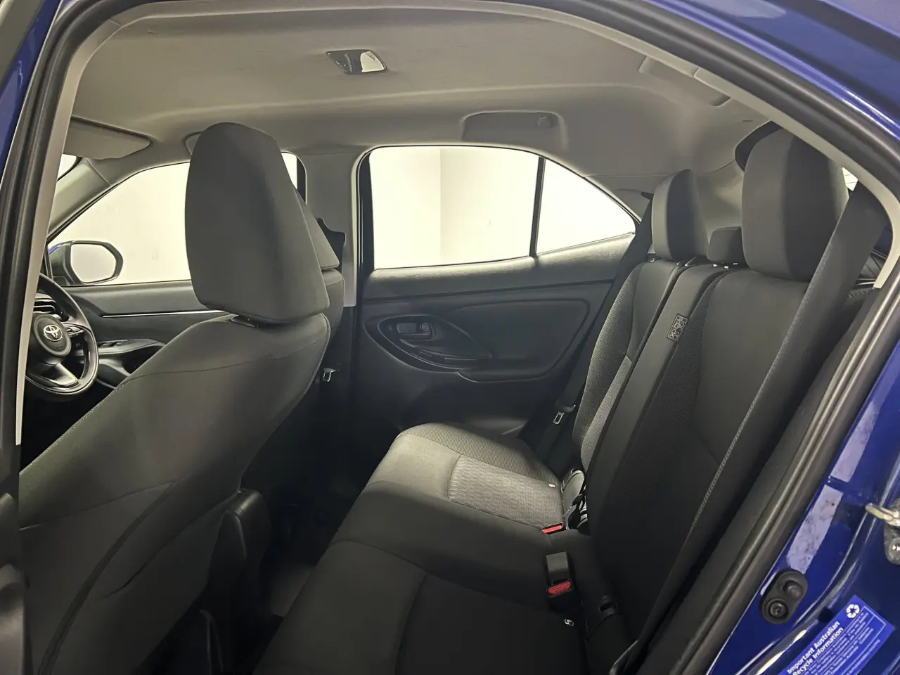 2023 TOYOTA YARIS CROSS HYBRID Gallery Image 13